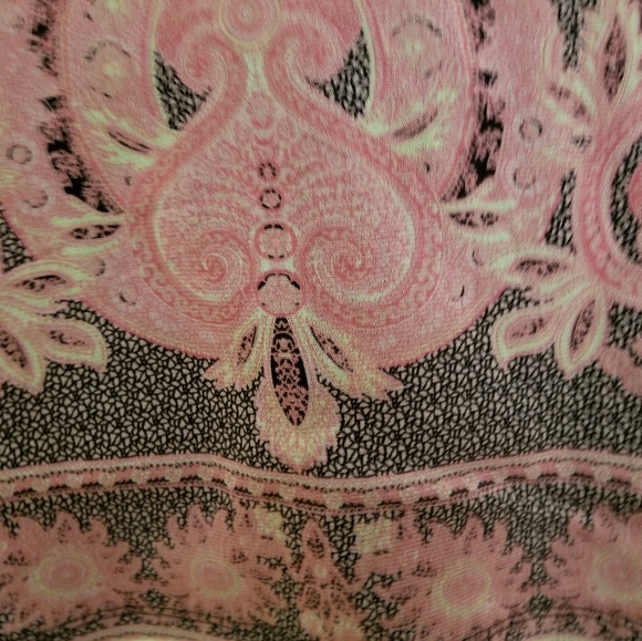 2 for $25 INC Black & Pink Blouse - Picture 5 of 8